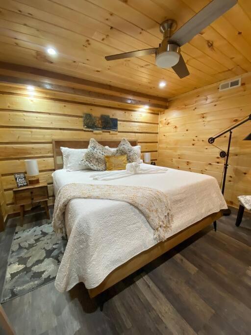 The Grand Tennessean Cabin- Four Bedroom Luxury Cabin In The Mountains Pigeon Forge Exterior photo